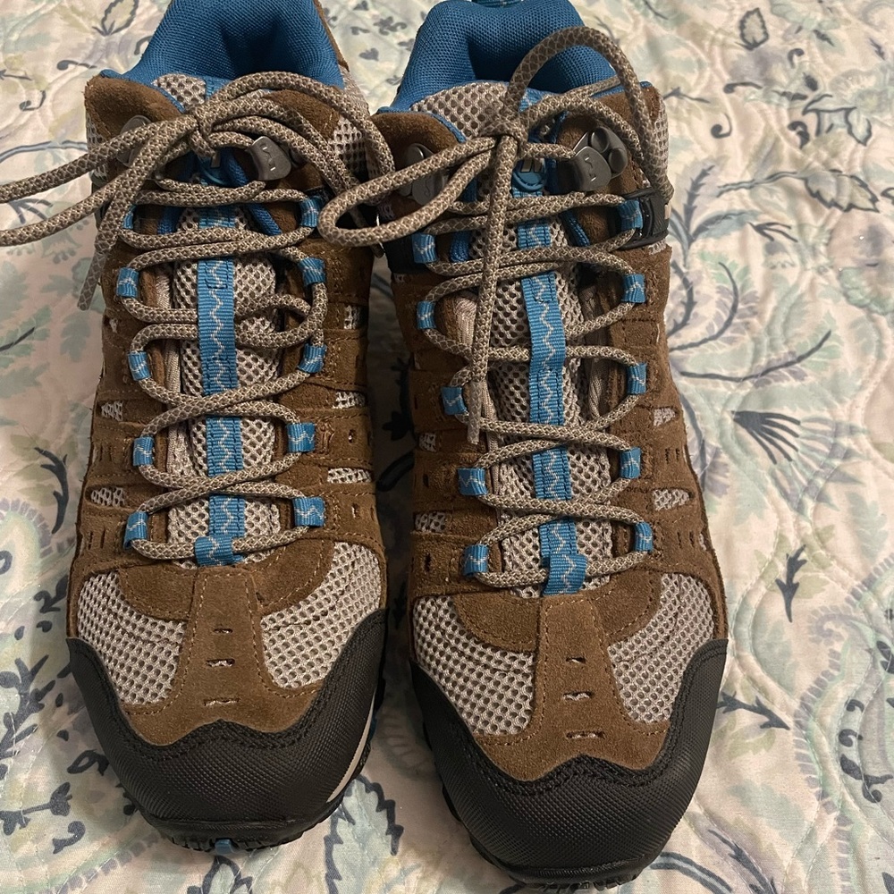 Merrell boots, waterproof/“select dry” technology,womens size 8.